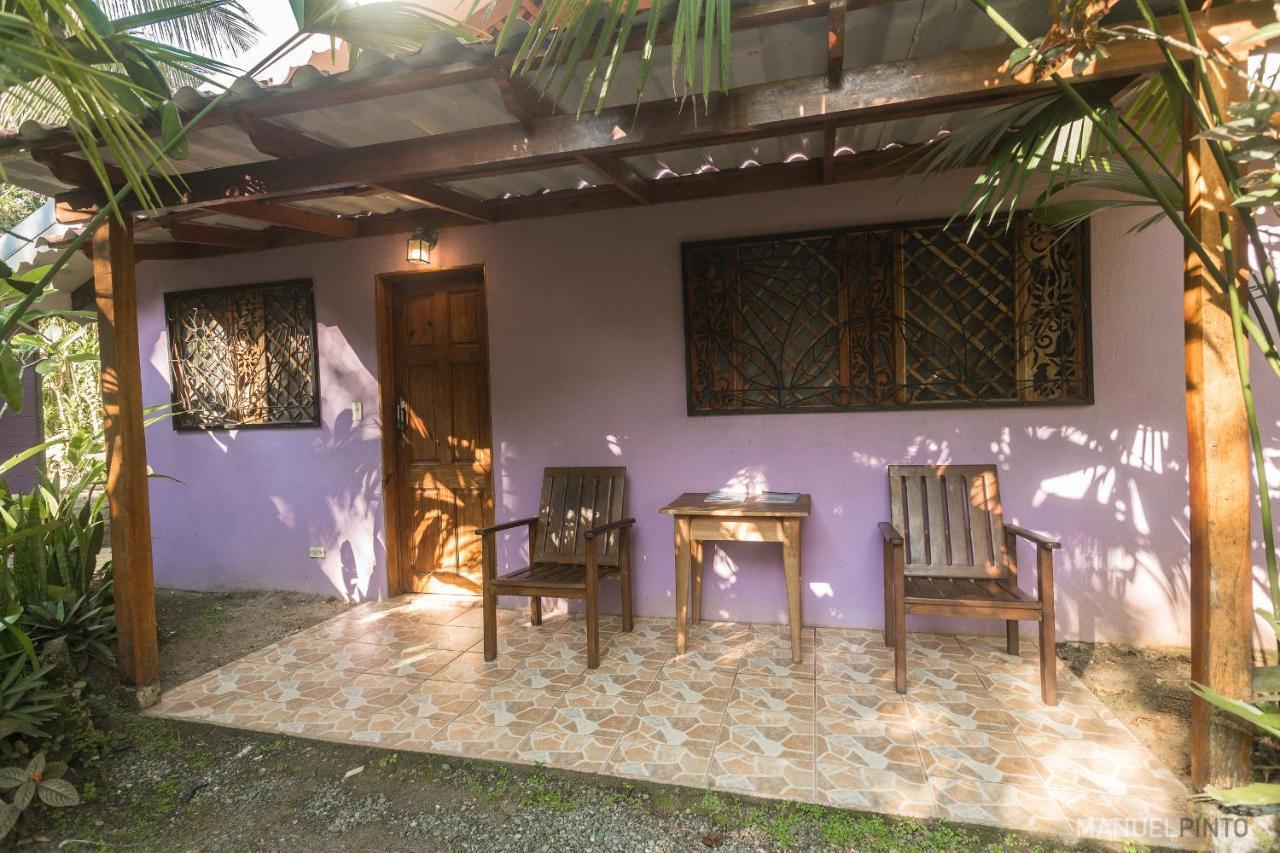 Casa Violeta Beach House In Punta Uva Eksteriør billede