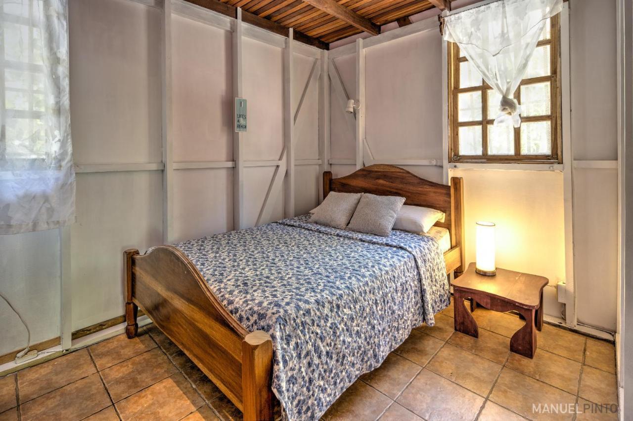 Casa Violeta Beach House In Punta Uva Eksteriør billede